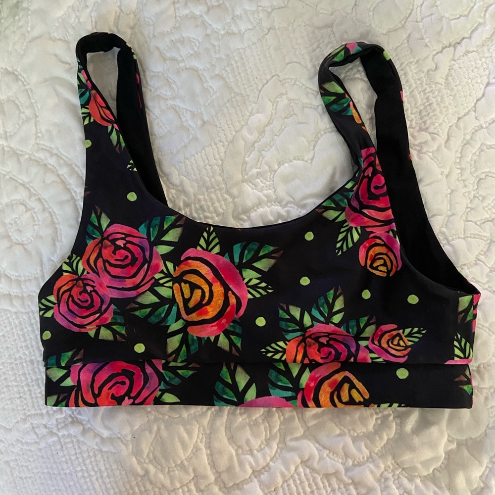 Kulani kinis long crop bikini top size small. Black with rose print. Like new